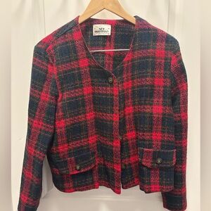 🌸Vintage New Horizons 2 piece plaid suit. Made in Canada